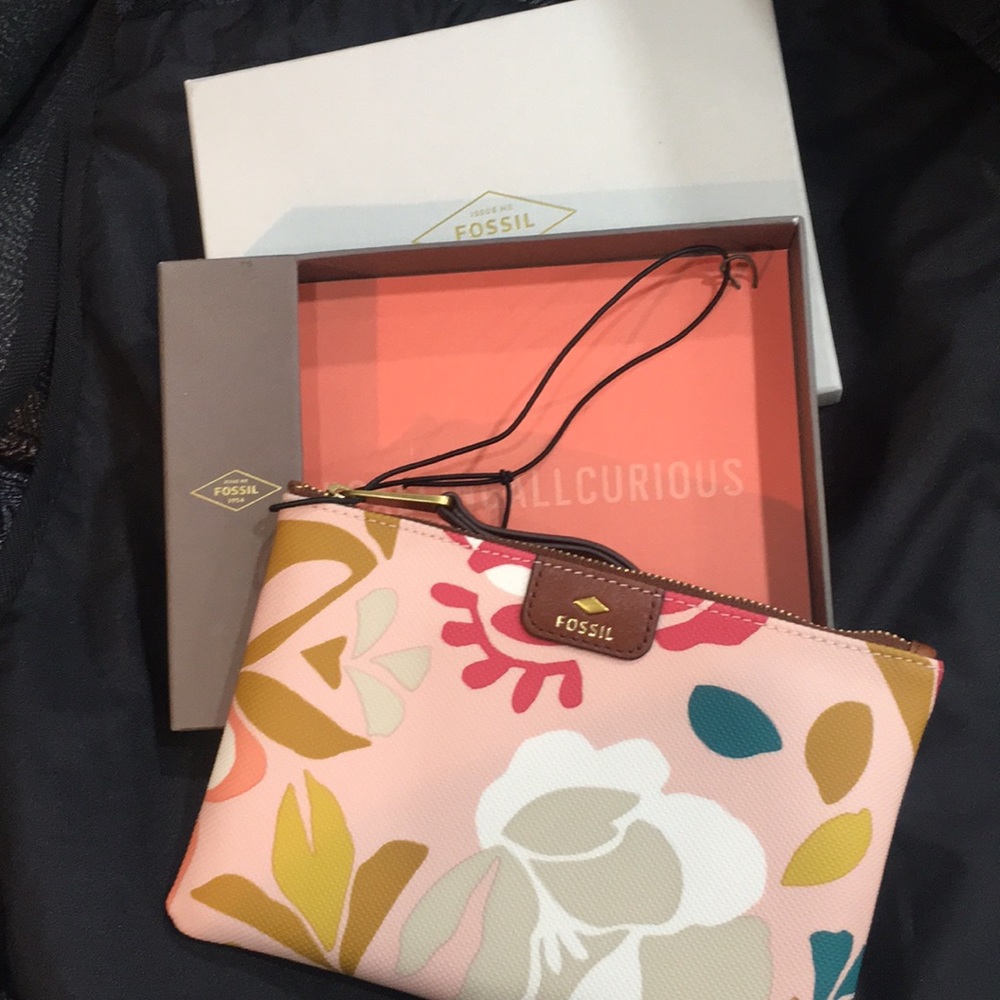 New!  Fossil Zipper Pouch
